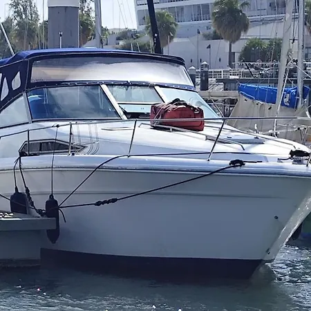 Marina Yatch Experience * ליסבון